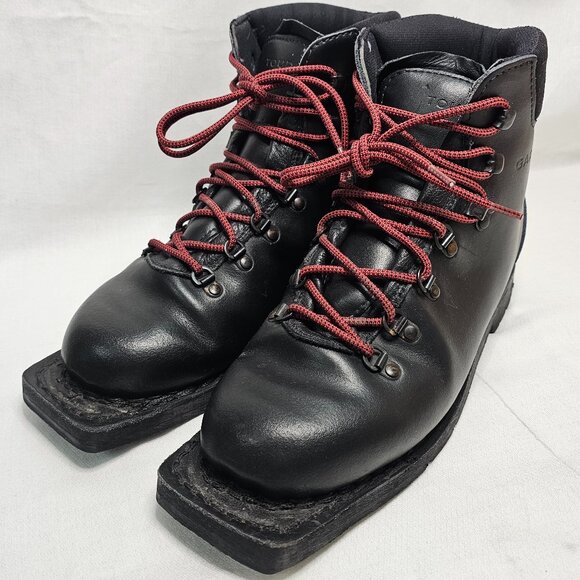 Garmont "Tour" Telemark Nordic Cross Ski Hiking Boots Size 42.5 EUR / 9 US - Picture 1 of 10